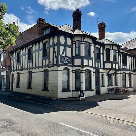 The Bridge Inn Tenbury Exteriör bild